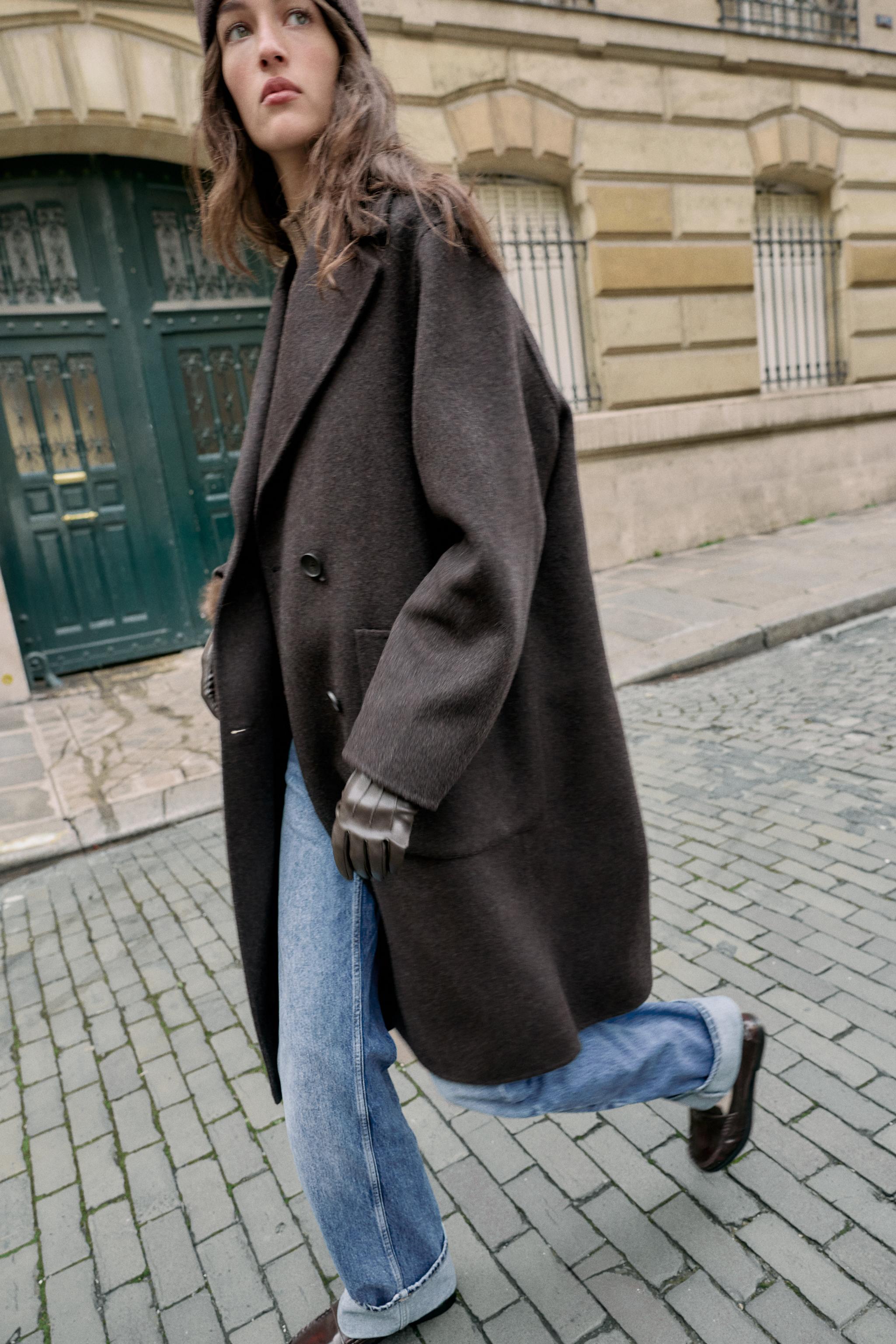 LONG DOUBLE-BREASTED WOOL COAT